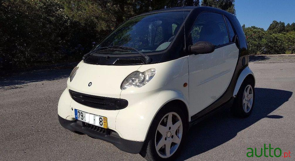 2005' Smart Fortwo Pure Cdi Aut. photo #1