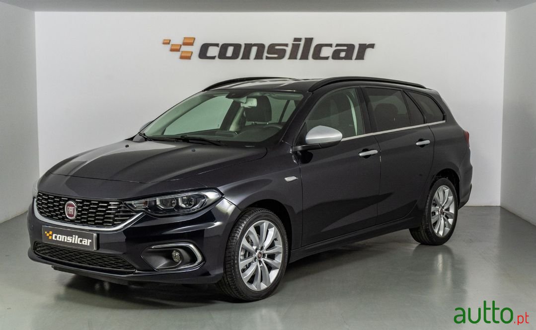 2018' Fiat Tipo Station Wagon photo #1
