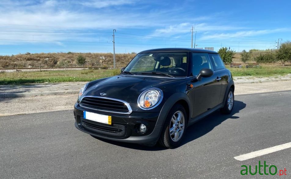 2013' MINI One photo #2