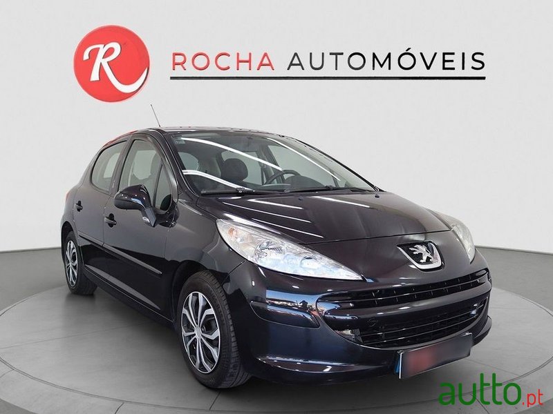2008' Peugeot 207 1.4 Hdi Urban photo #3