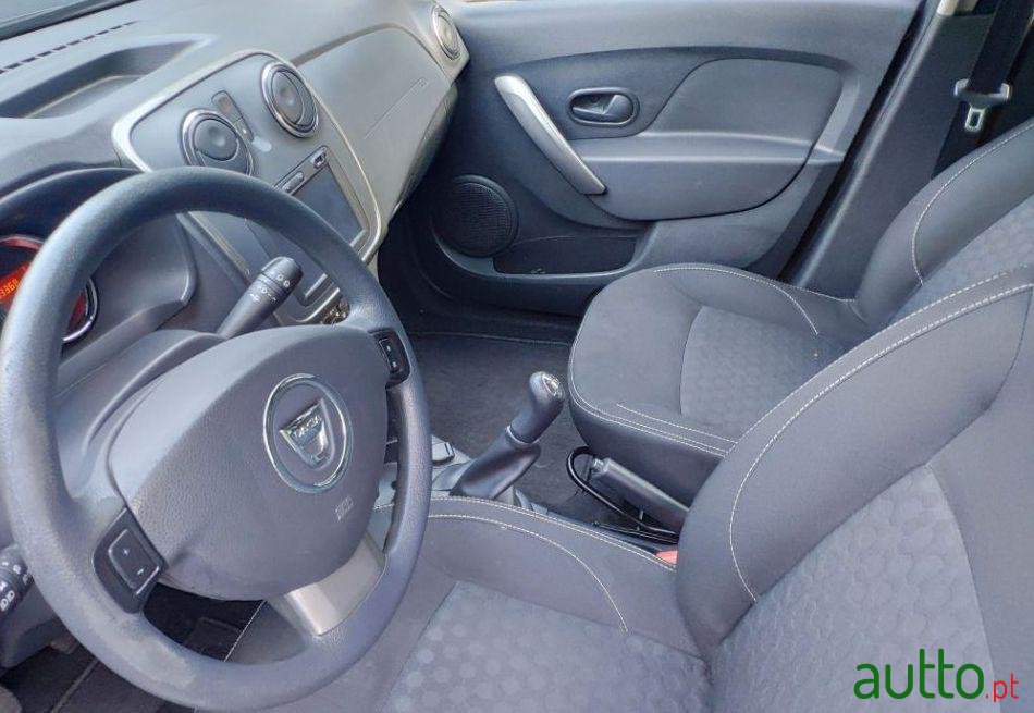 2016' Dacia Logan Mcv photo #2