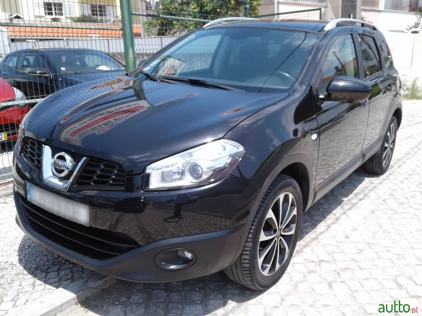 2012' Nissan Qashqai photo #2