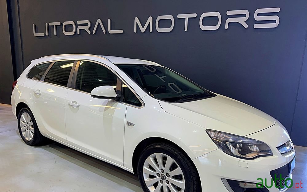 2015' Opel Astra Sports Tourer photo #1
