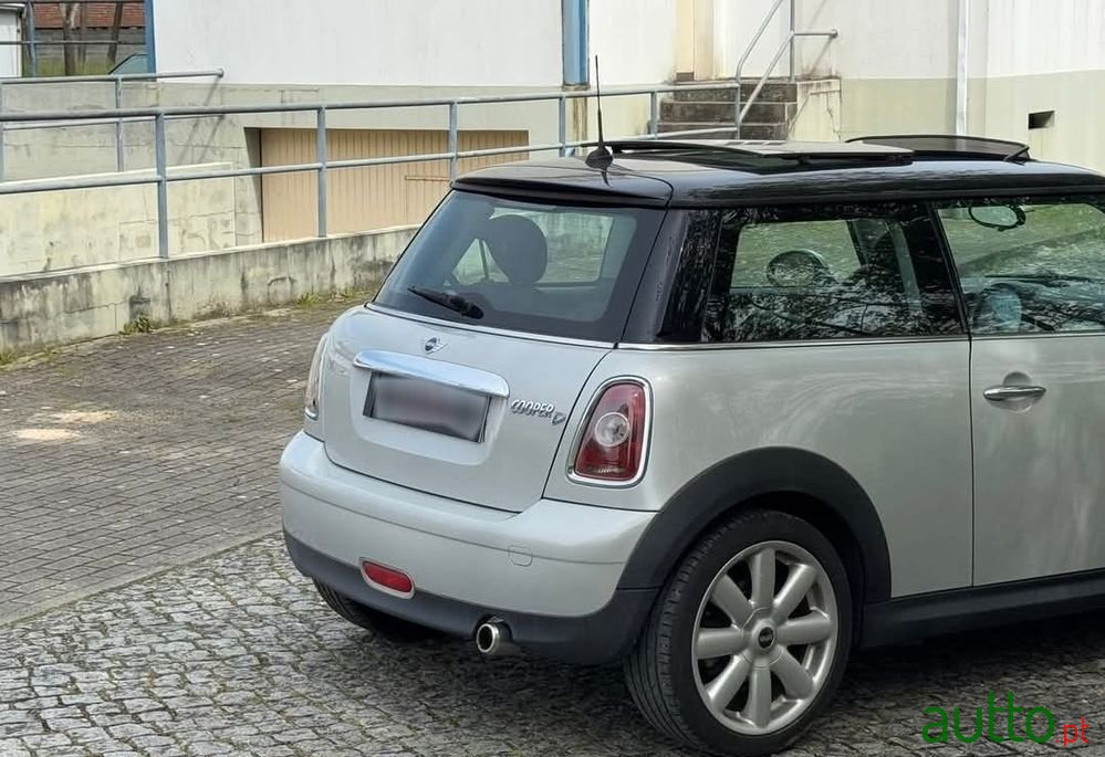 2010' MINI 3 Portas photo #5