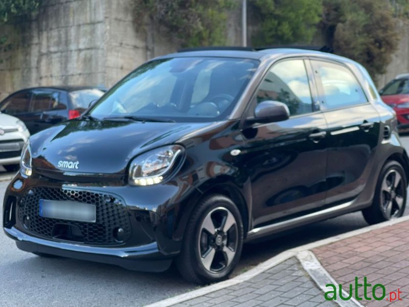 2020' Smart Forfour Electric Drive Passion photo #1