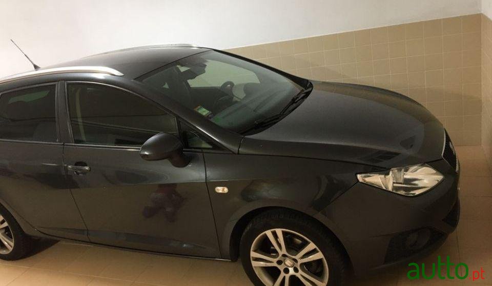 2011' SEAT Ibiza St photo #3