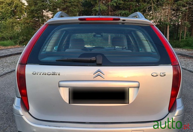 2005' Citroen C5 Tourer photo #3