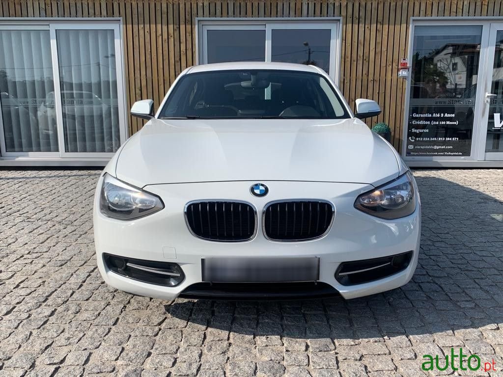 2011' BMW 118 photo #2