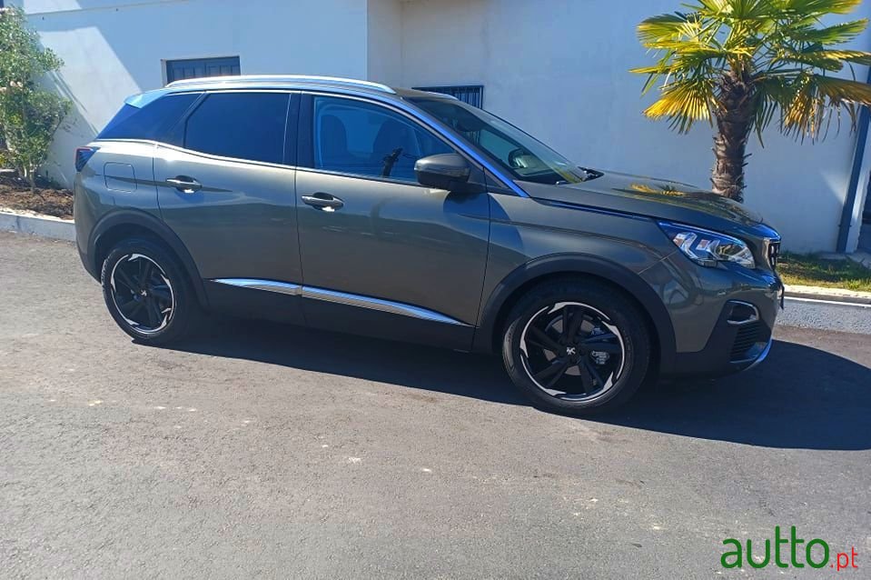 2017' Peugeot 3008 photo #2