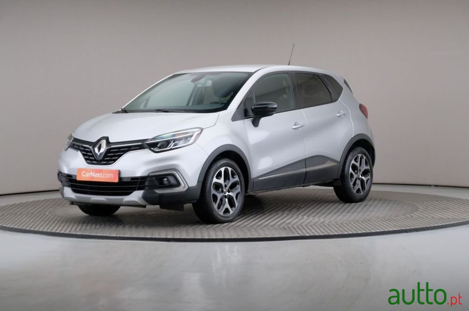 2019' Renault Captur photo #1