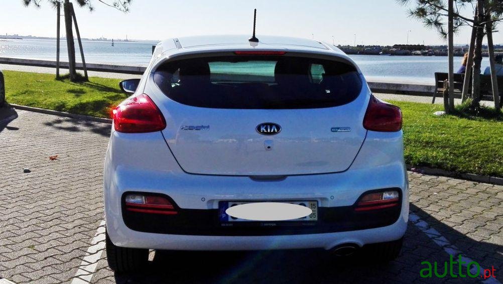 2015' Kia Ceed Sc 1.6 Crdi Tx Prime photo #2