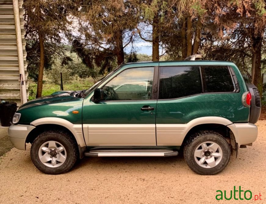 2005' Nissan Terrano photo #1