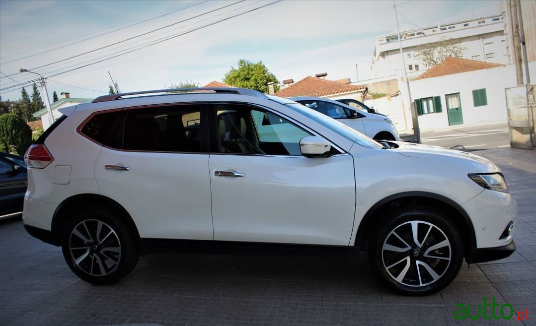 2015' Nissan X-Trail photo #4