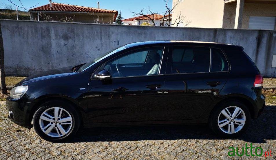 2012' Volkswagen Golf photo #4