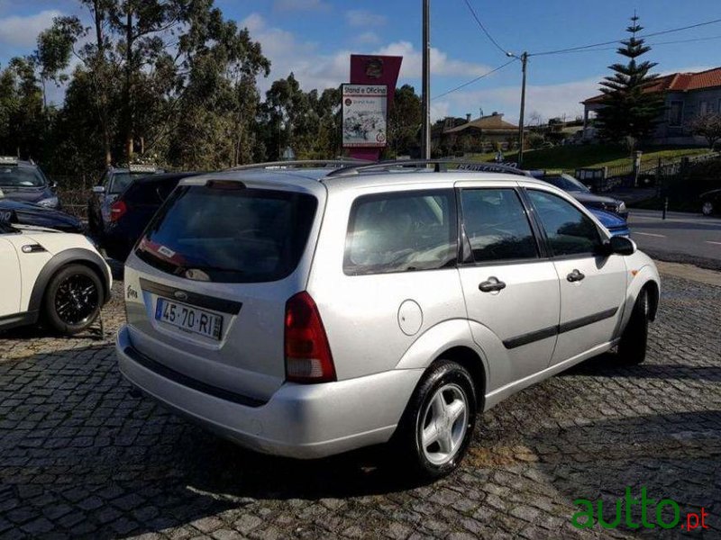 2001' Ford Focus Sw photo #1