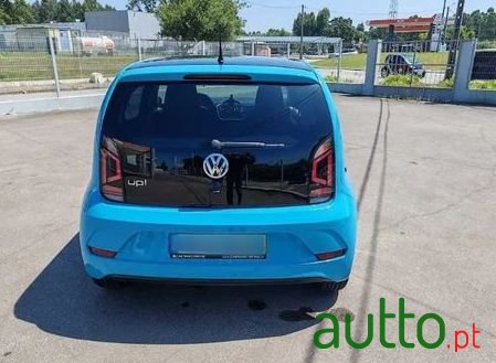 2018' Volkswagen Up! photo #3