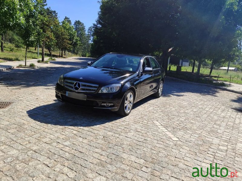 2009' Mercedes-Benz C 220 photo #2