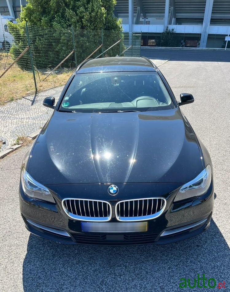 2016' BMW 520 Gran Turismo photo #4