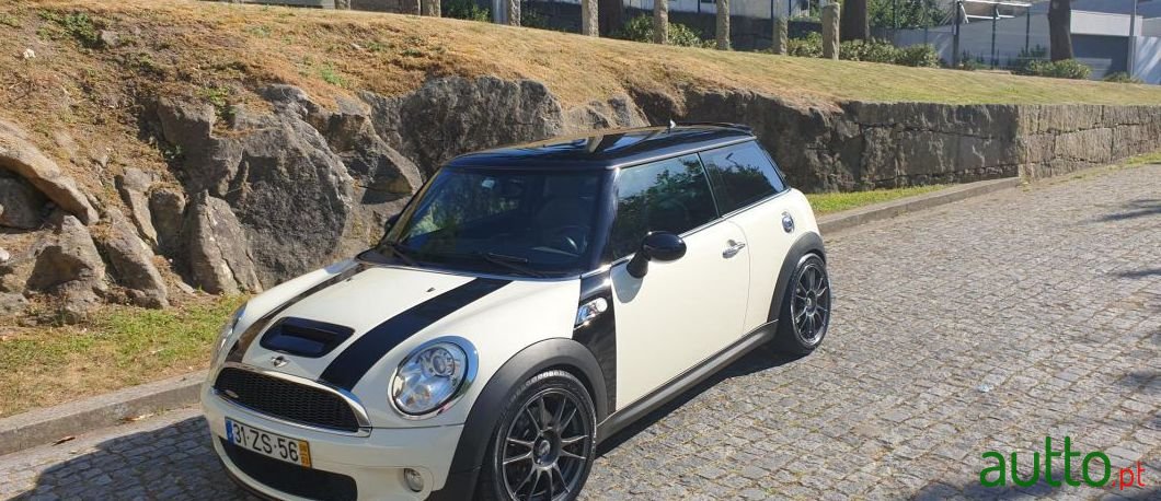 2008' MINI Cooper S photo #1