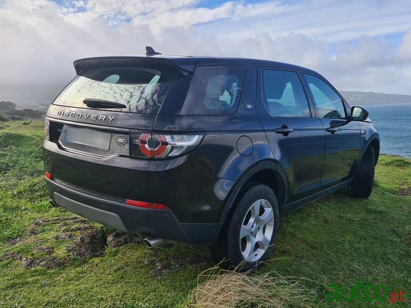 2016' Land Rover Discovery Sport 2.0 Ed4 Hse photo #4