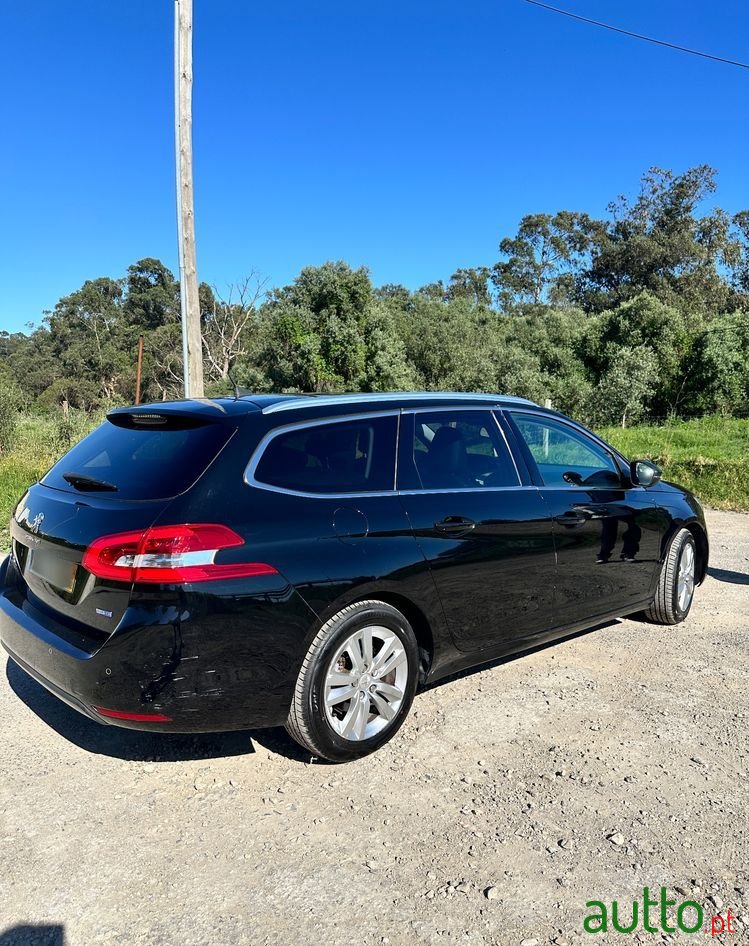 2014' Peugeot 308 Sw photo #6
