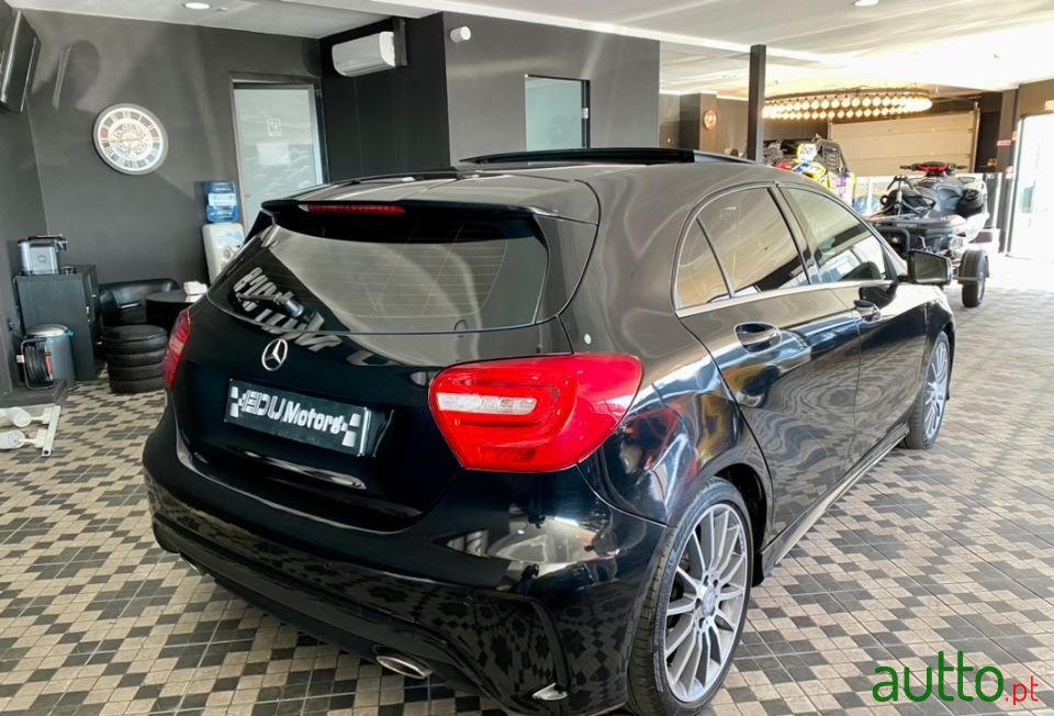 2015' Mercedes-Benz A-200 photo #5