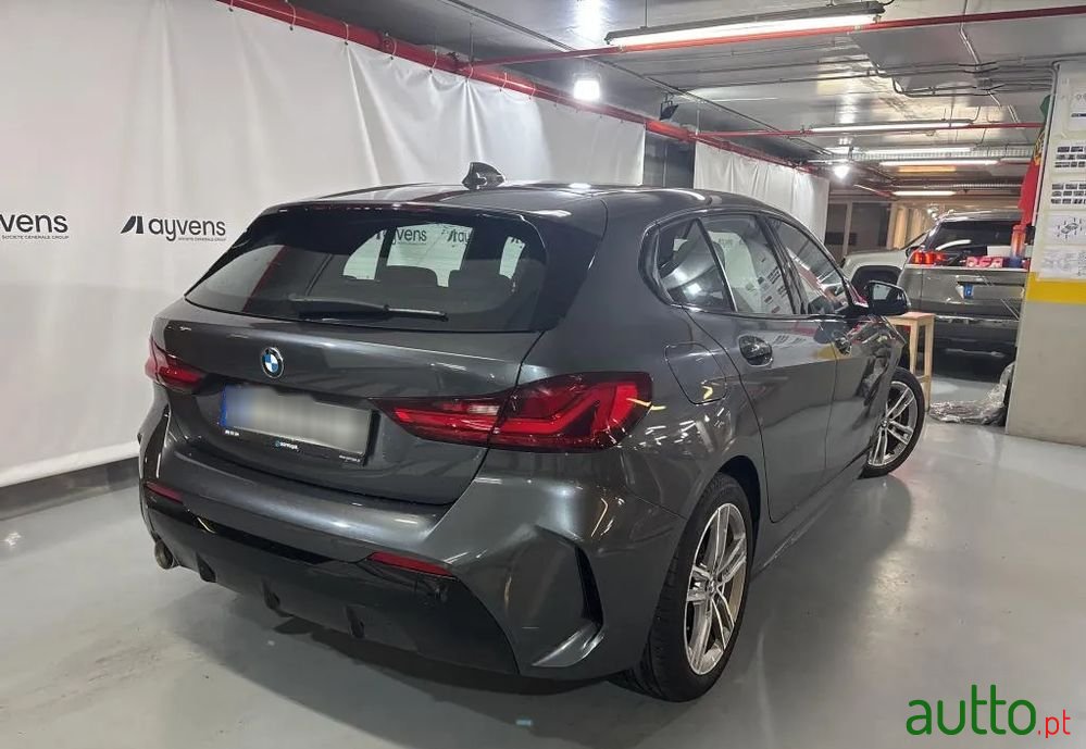 2021' BMW Série 1 photo #2
