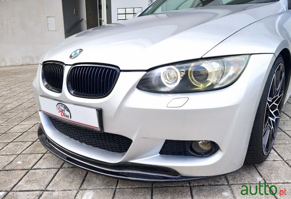 2007' BMW 320 photo #4