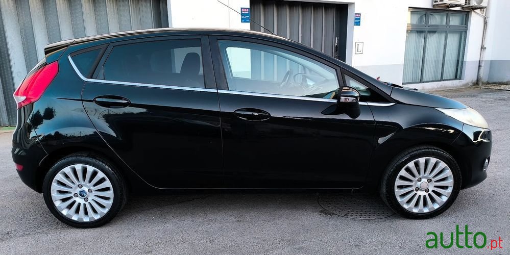 2009' Ford Fiesta 1.25 Titanium photo #5
