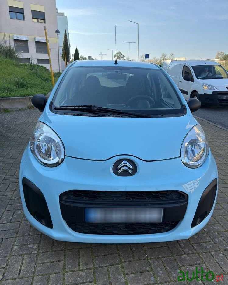 2013' Citroen C1 1.0 Style photo #2