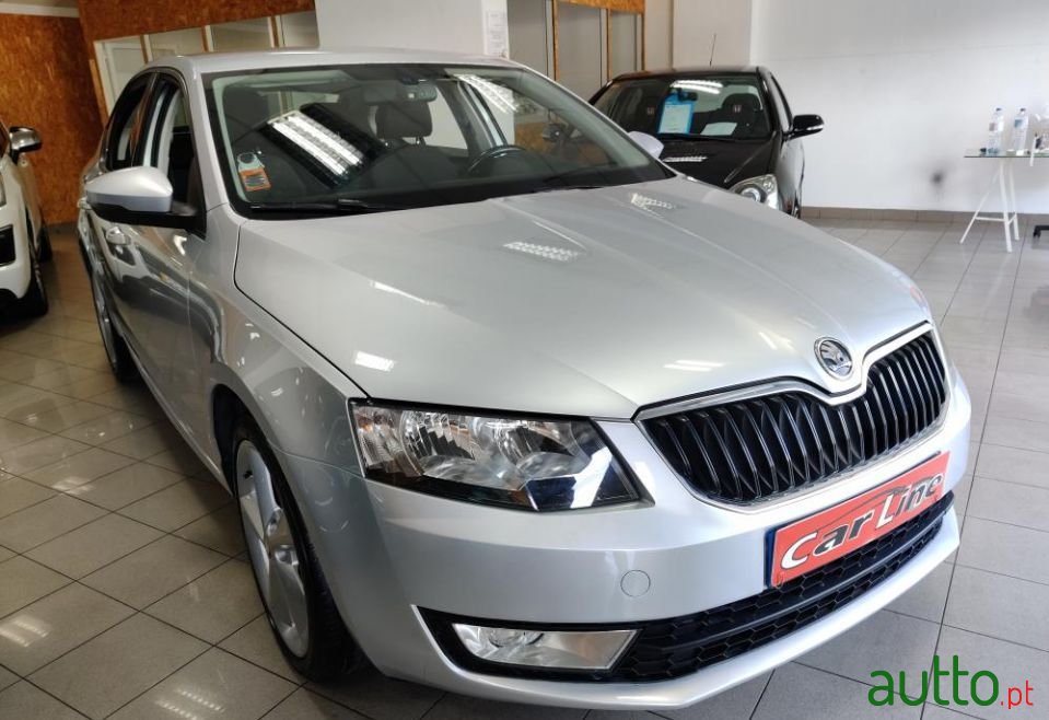 2013' Skoda Octavia photo #3