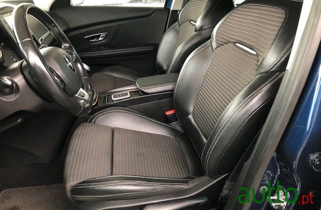 2018' Renault Grand Scenic photo #6