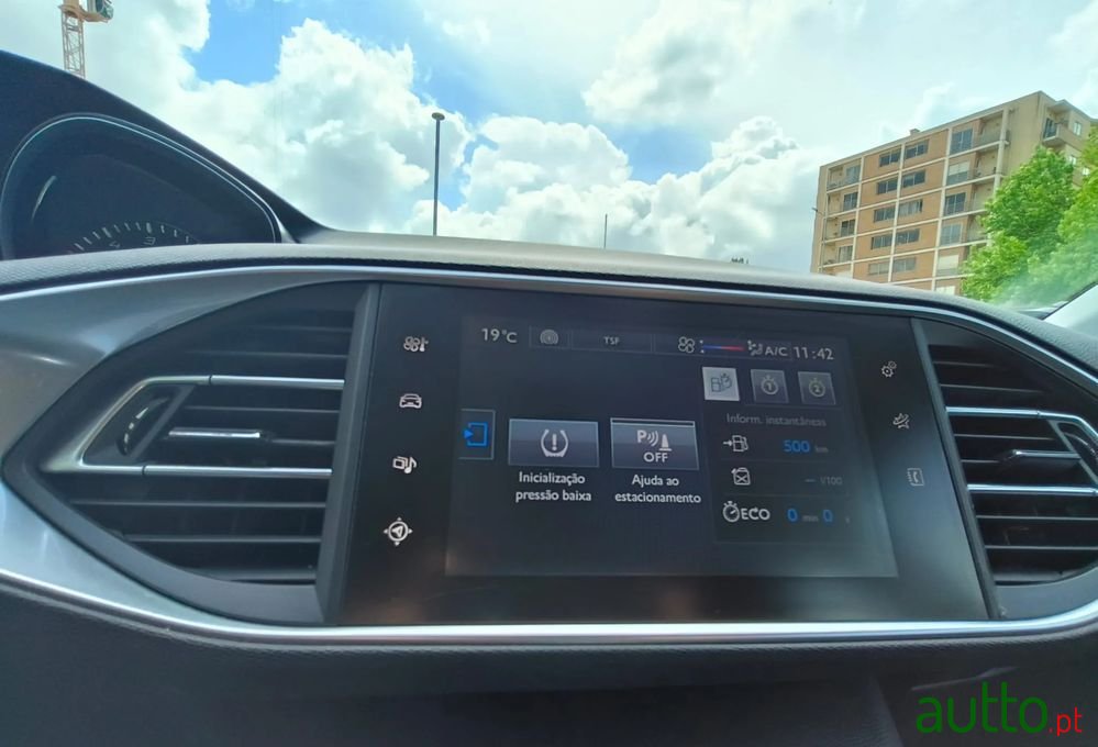 2017' Peugeot 308 1.6 Bluehdi Active photo #4