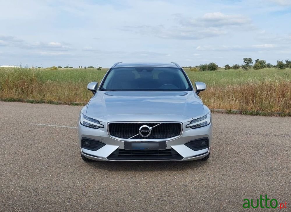2021' Volvo V60 photo #4