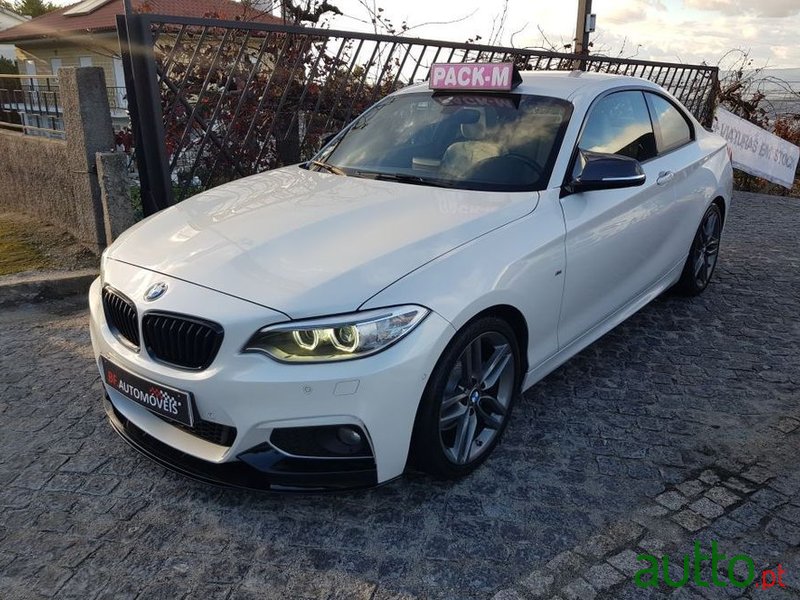 2014' BMW 220 photo #2