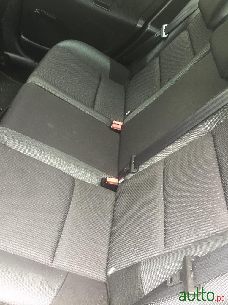 2009' Peugeot 207 photo #5