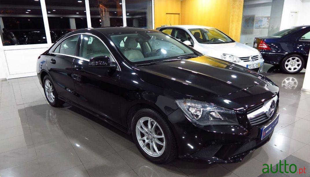 2015' Mercedes-Benz Cla-180 D 7G-T photo #2