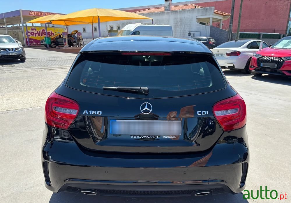 2013' Mercedes-Benz Classe A photo #5