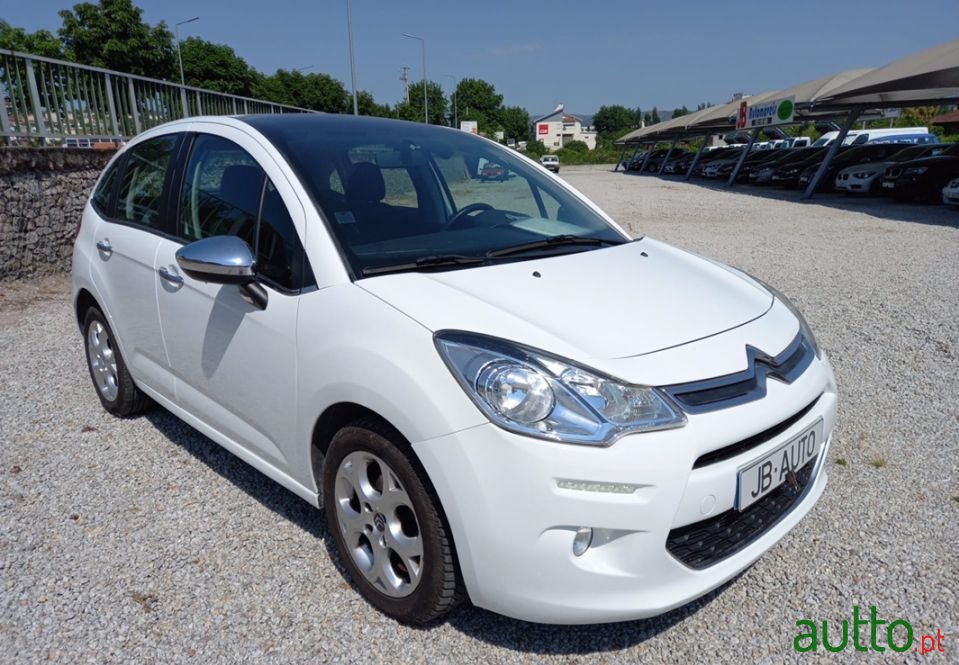 2013' Citroen C3 photo #2