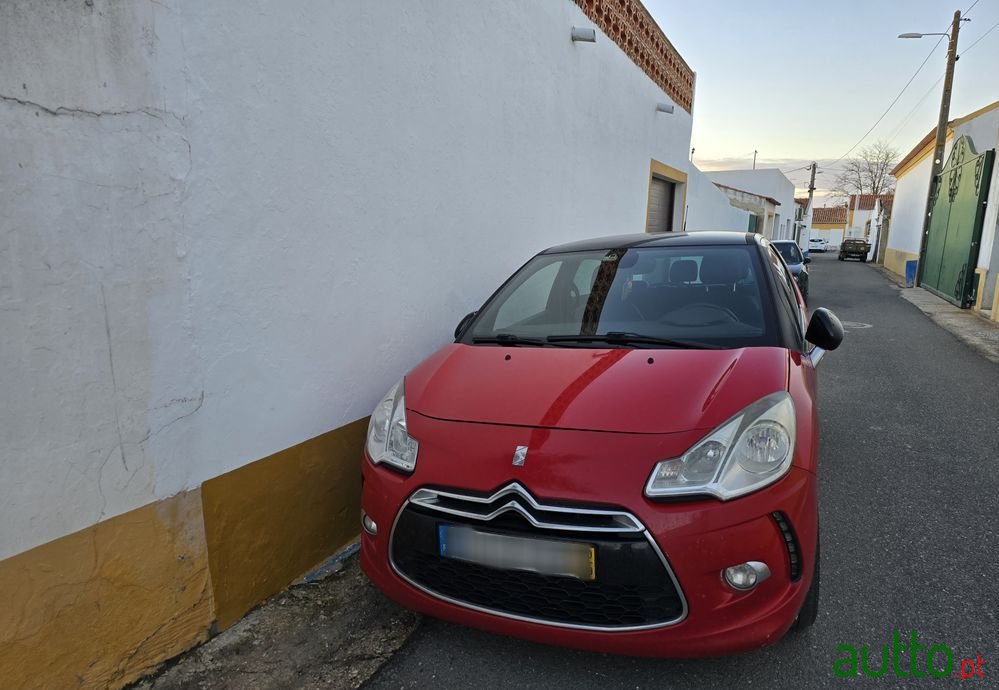 2010' Citroen DS3 photo #3