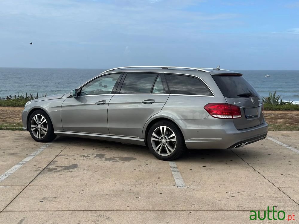 2013' Mercedes-Benz Classe E photo #3