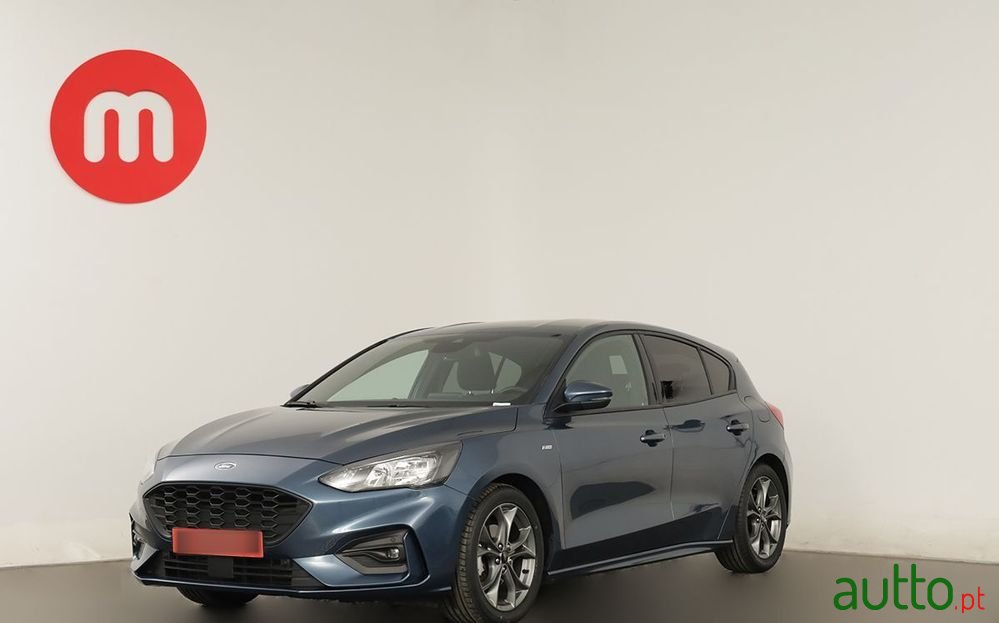 2021' Ford Focus photo #2