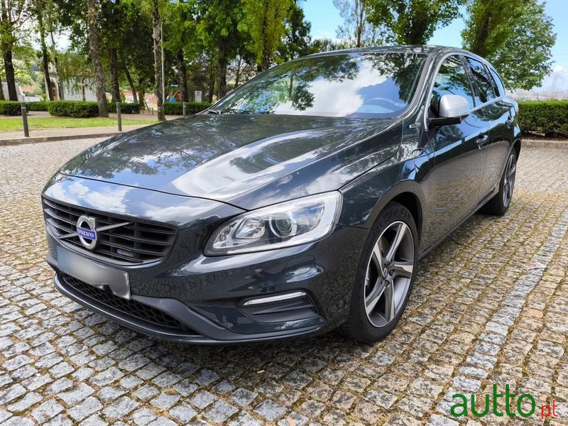 2015' Volvo V60 photo #1