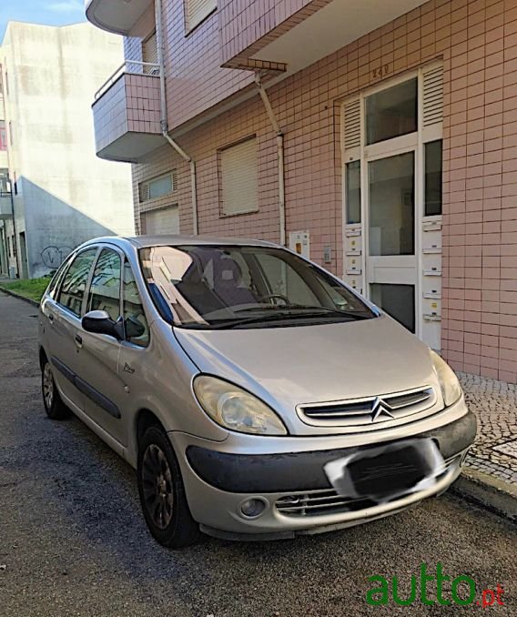 2001' Citroen Xsara Picasso photo #1