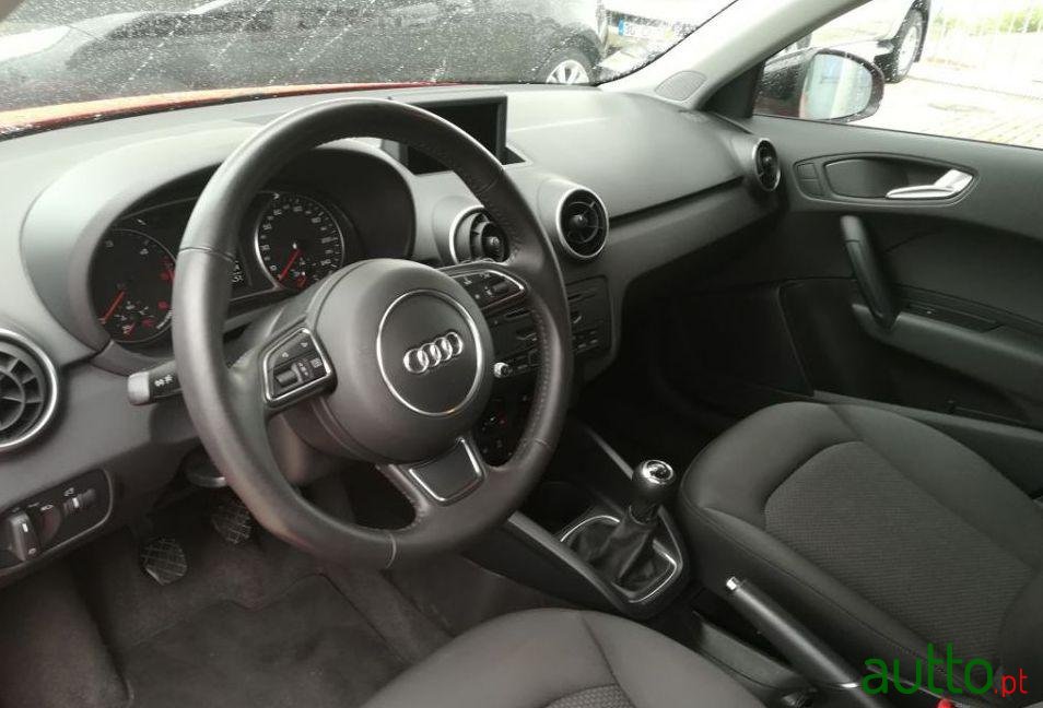2012' Audi A1 1.6 Tdi Sport Sportback photo #1