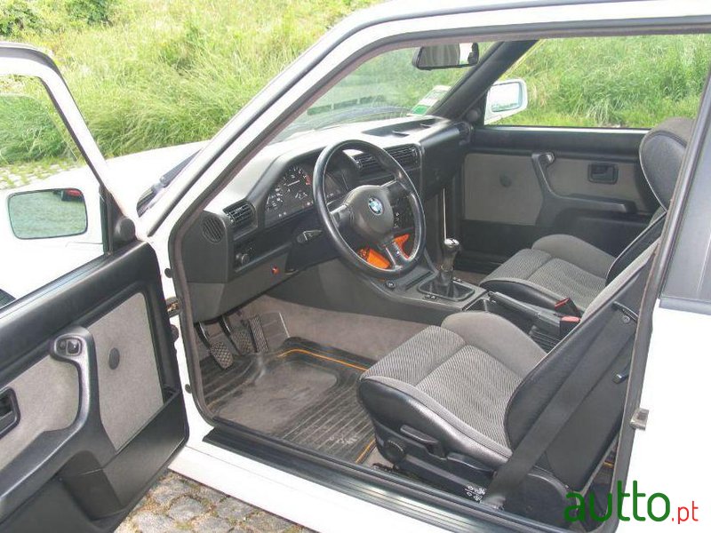 1992' BMW 320 Is E30 photo #2