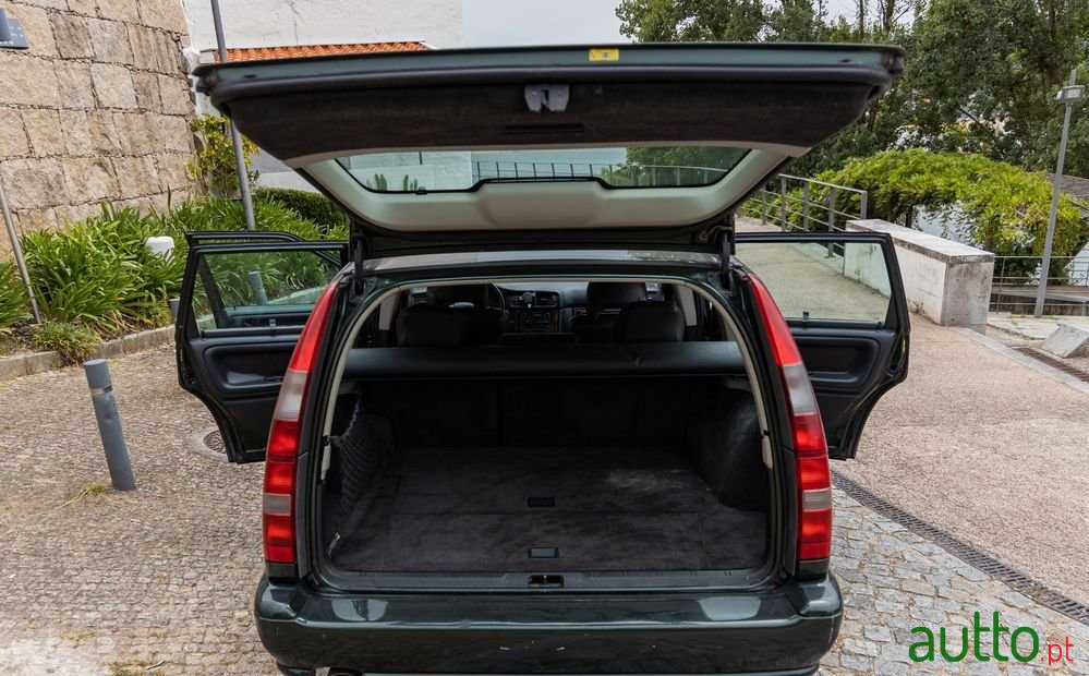 1997' Volvo V70 Glt photo #4