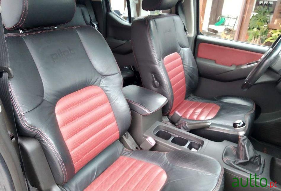 2007' Nissan Navara photo #1