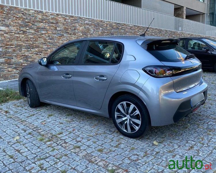 2020' Peugeot 208 photo #4