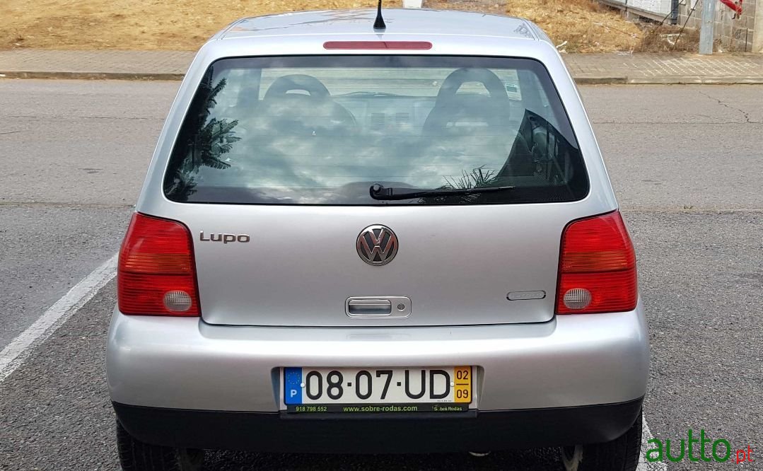 2002' Volkswagen Lupo photo #4